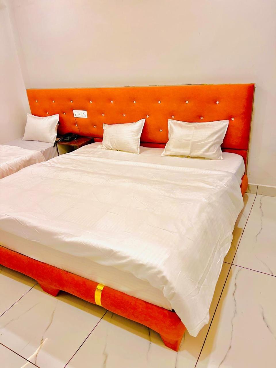 Hotel Shree Kedar Palace Ujjain Luaran gambar